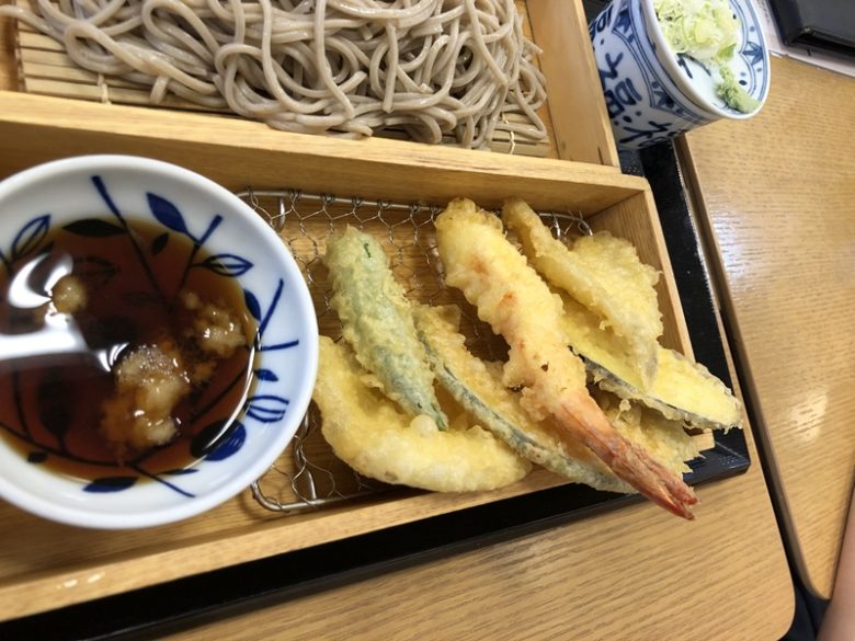 新次郎天ぷら盛り十割蕎麦セット